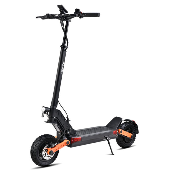 Teewing-S10-2000W-Dual-Motor-Electric-Scooter-01