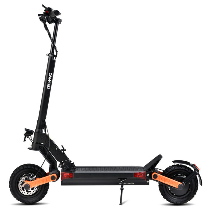 Teewing-S10-2000W-Dual-Motor-Electric-Scooter-02